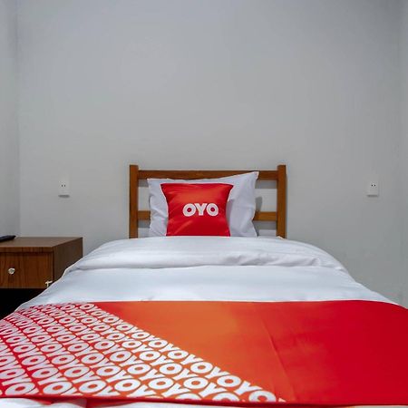 Super Oyo 2345 Homestay Jaya Медан Екстер'єр фото