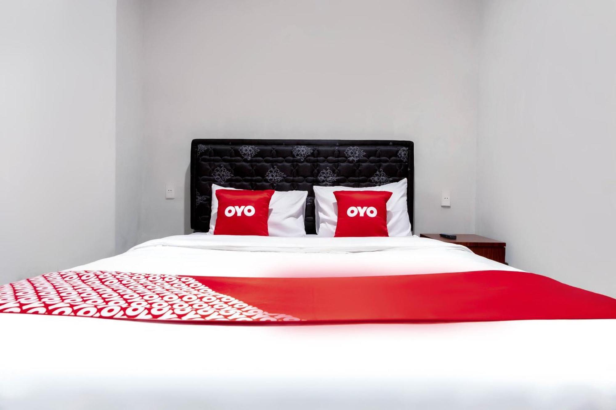 Super Oyo 2345 Homestay Jaya Медан Екстер'єр фото