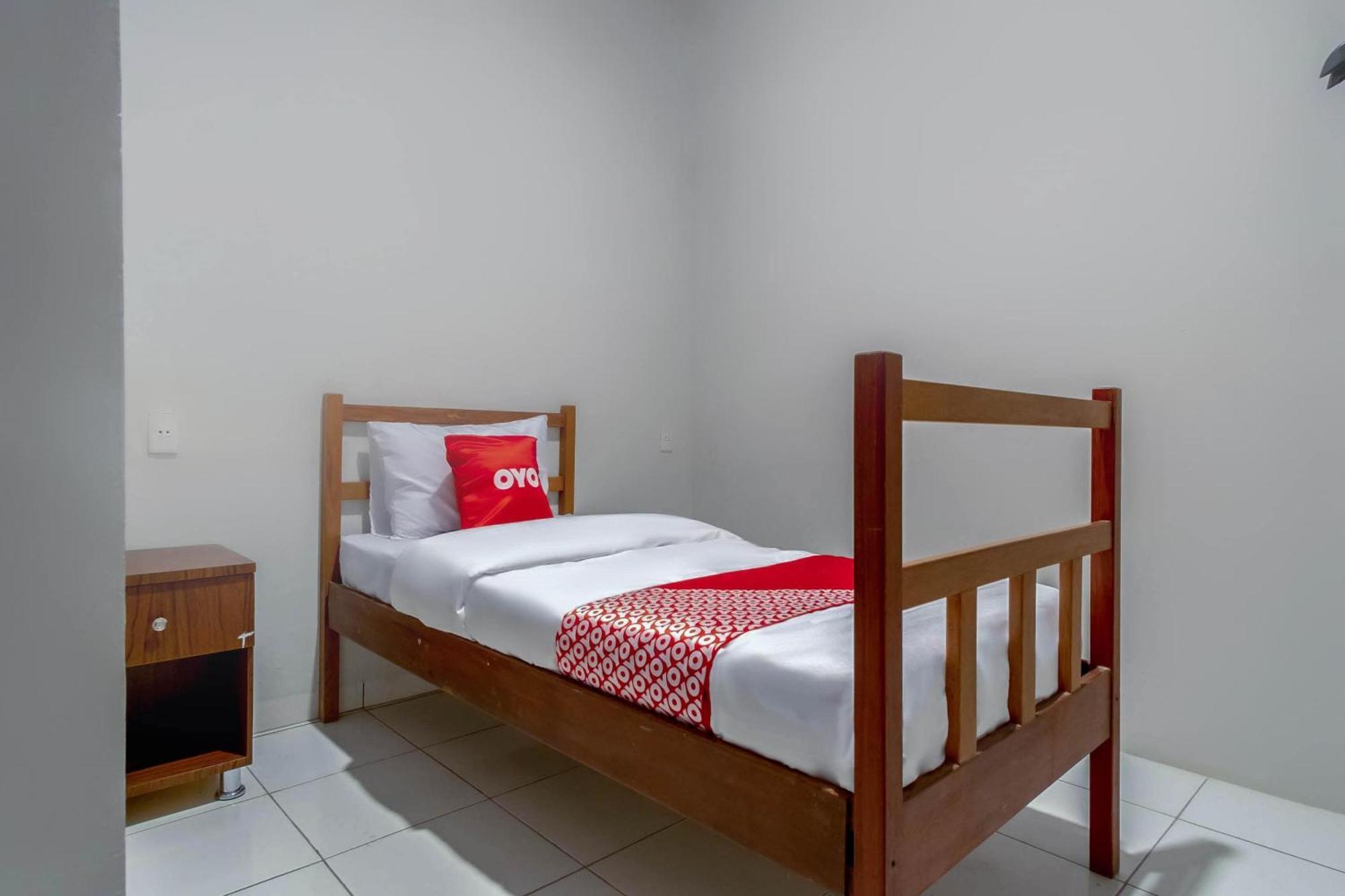 Super Oyo 2345 Homestay Jaya Медан Екстер'єр фото
