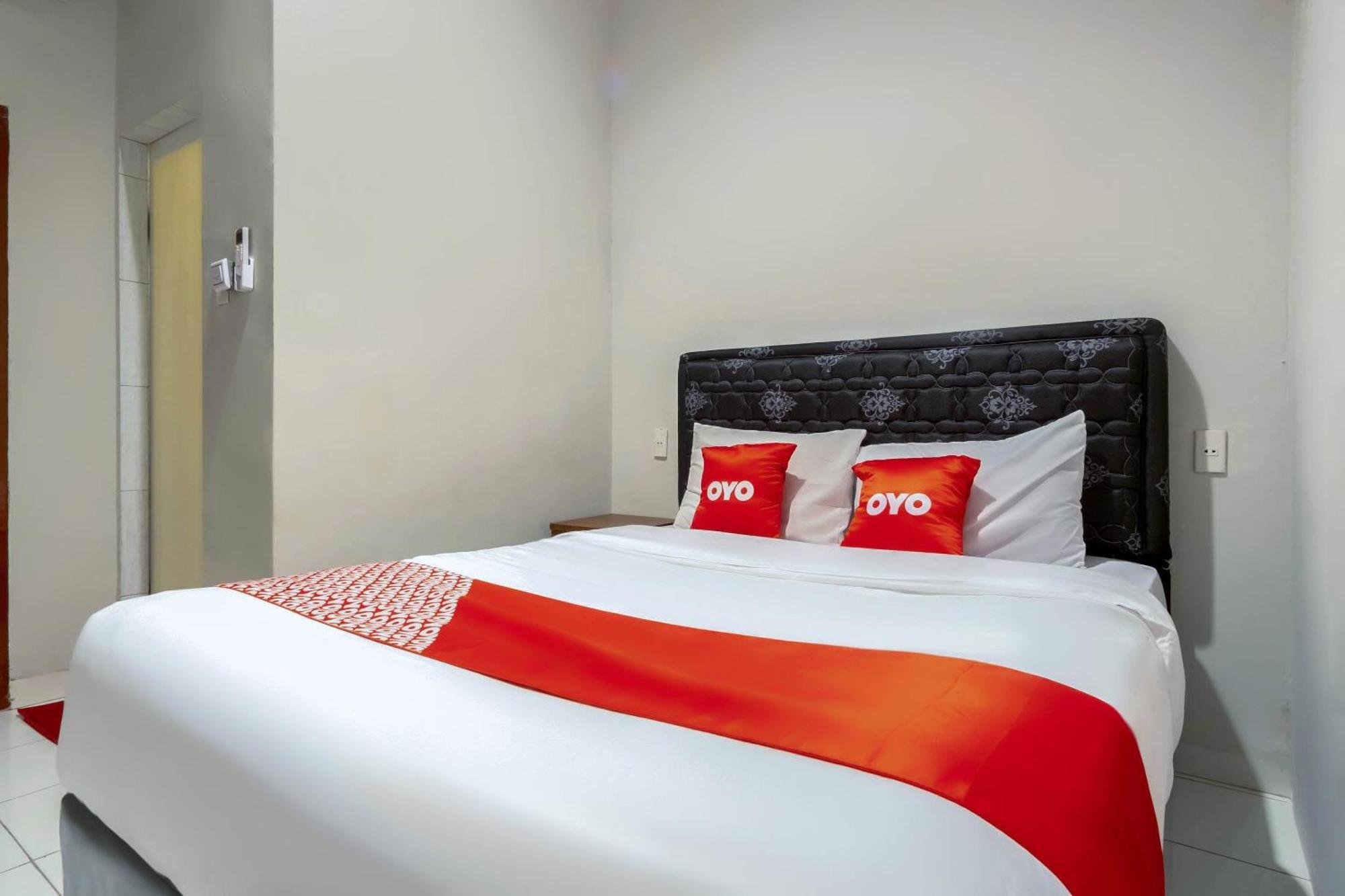 Super Oyo 2345 Homestay Jaya Медан Екстер'єр фото